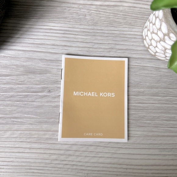 MICHAEL KORS jet set reversible brown logo snake print tote - Picture 10 of 16